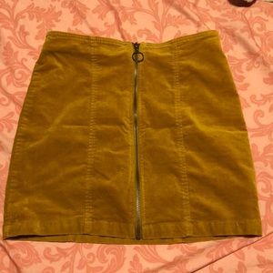 Cute mustard yellow skirt